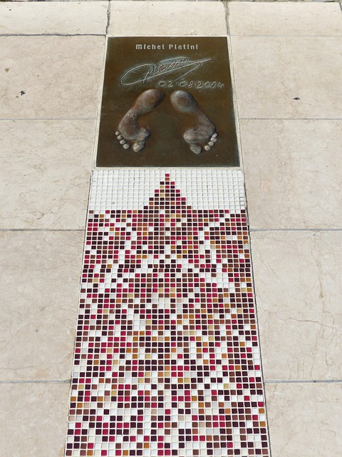 烈的点球大 烈的点球大